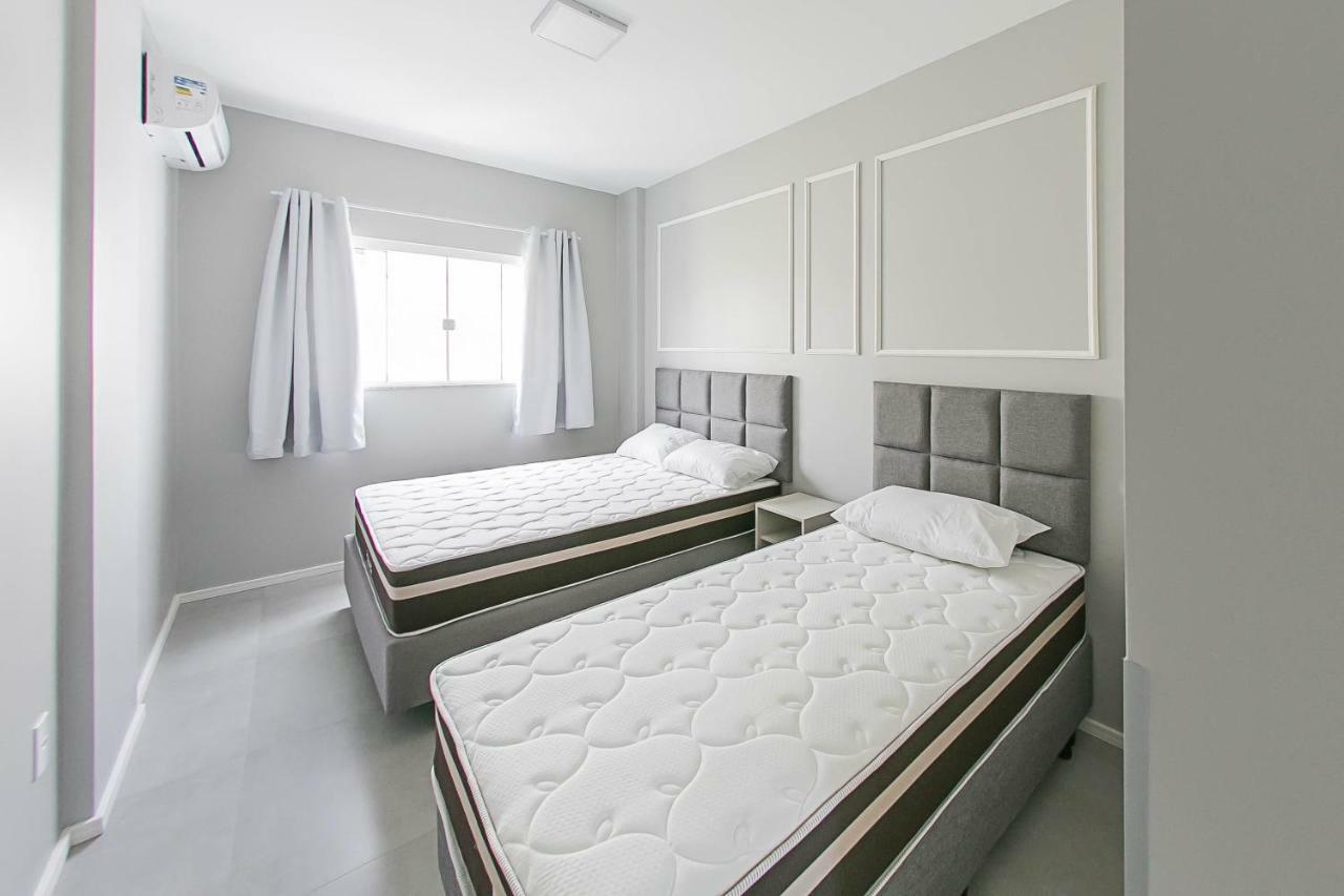 Edificio Algarve Appartement Balneário Camboriú Buitenkant foto